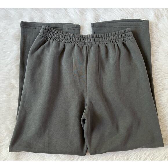 PrettyLittleThing Charcoal Logo Badge Straight Leg Sweatpants Size Large - NWT - Picture 5 of 13